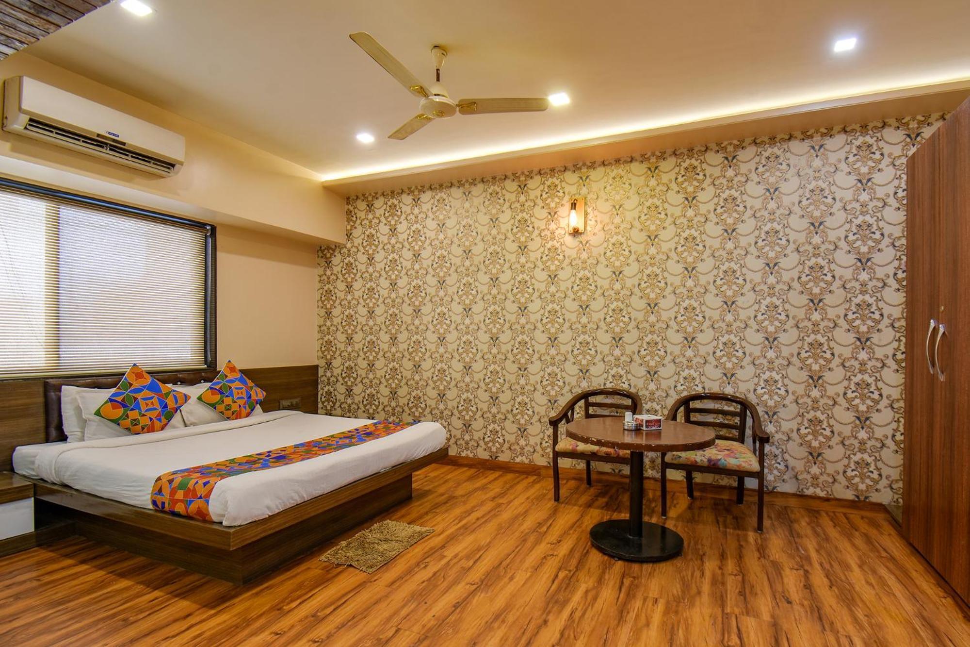 Fabexpress Glory - Nr Skywalk Bridge Hotel Pimpri-Chinchwad ภายนอก รูปภาพ