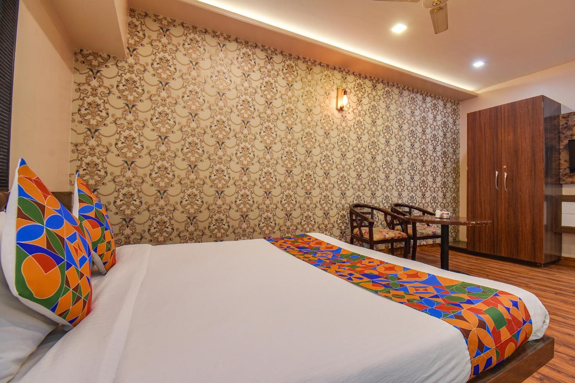 Fabexpress Glory - Nr Skywalk Bridge Hotel Pimpri-Chinchwad ภายนอก รูปภาพ