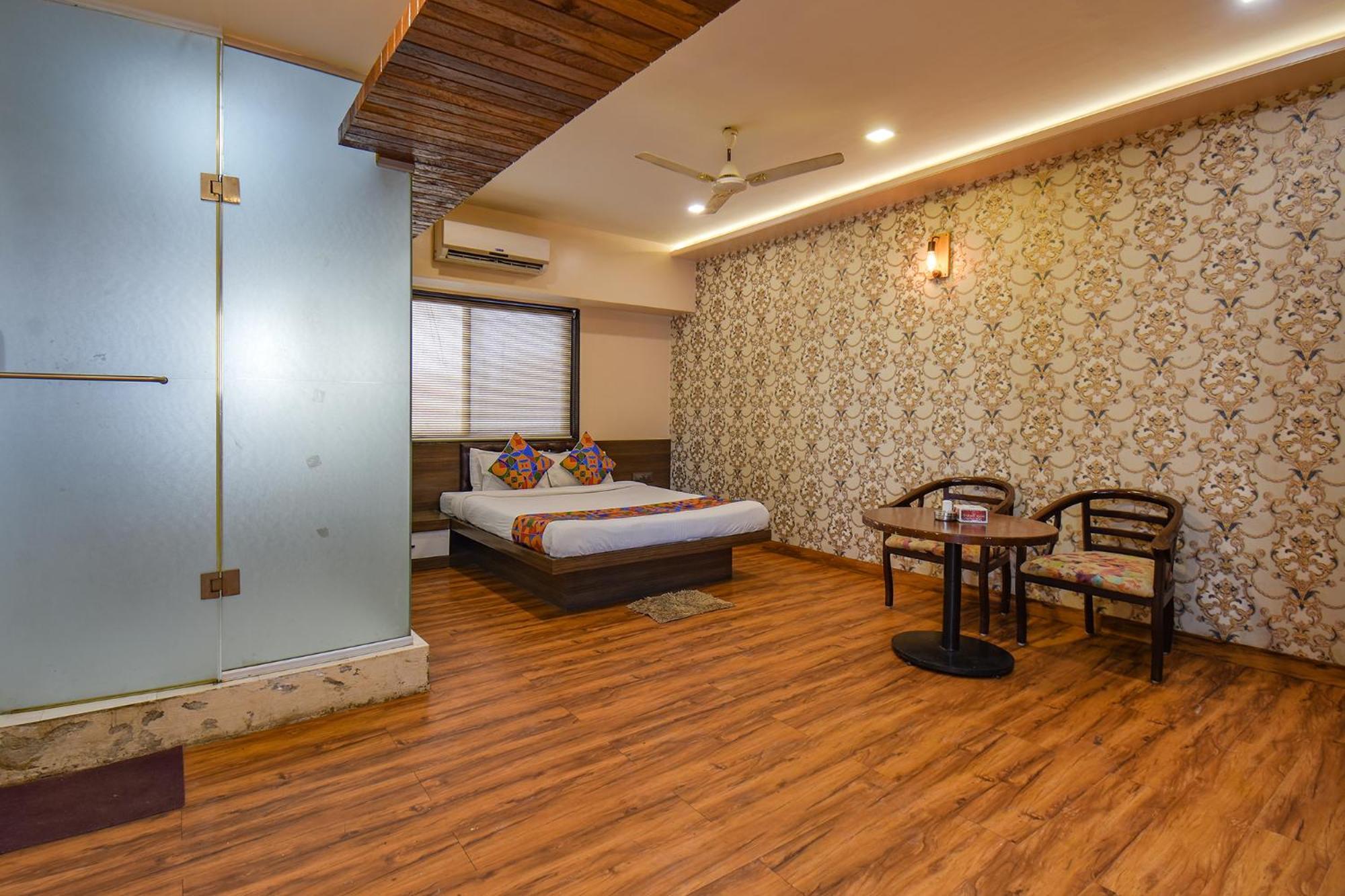 Fabexpress Glory - Nr Skywalk Bridge Hotel Pimpri-Chinchwad ภายนอก รูปภาพ