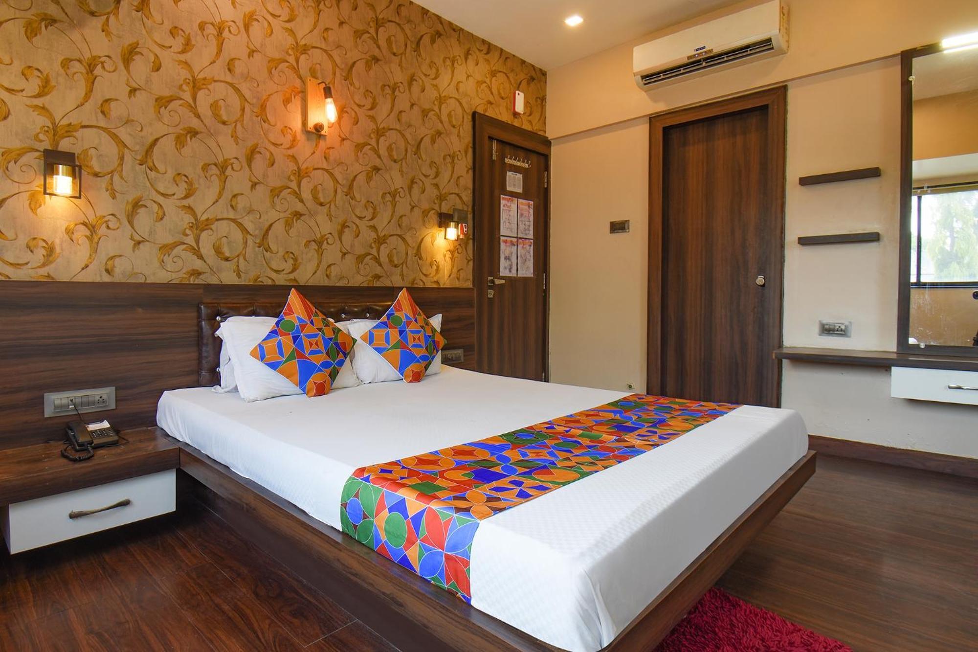 Fabexpress Glory - Nr Skywalk Bridge Hotel Pimpri-Chinchwad ภายนอก รูปภาพ