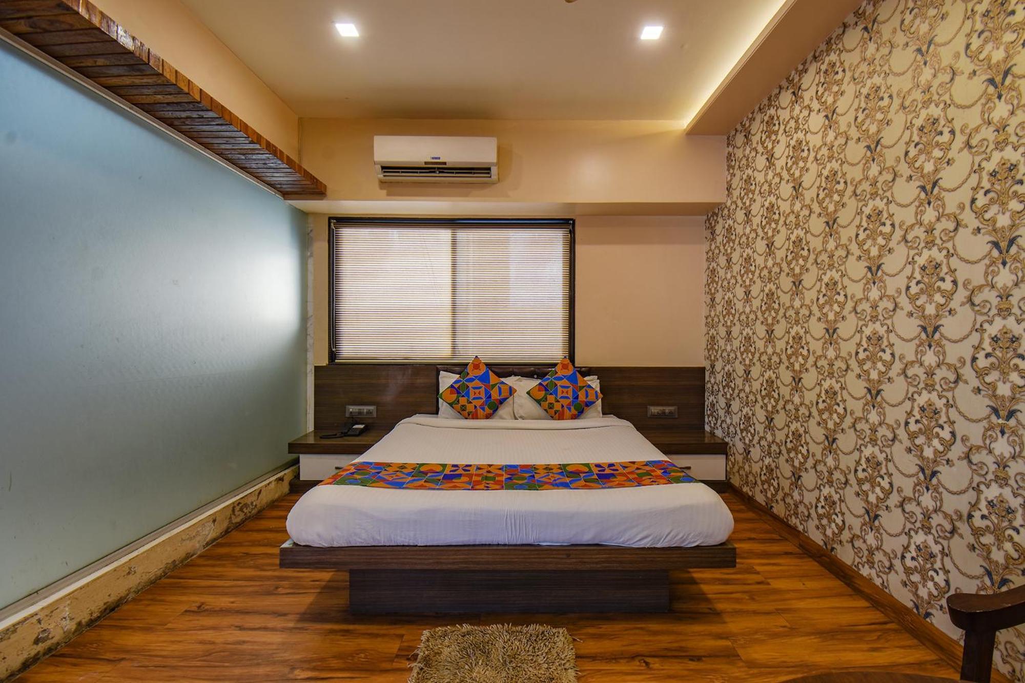 Fabexpress Glory - Nr Skywalk Bridge Hotel Pimpri-Chinchwad ภายนอก รูปภาพ